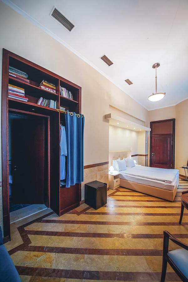 Emigrant Boutique Hotel Tbilisi Exterior photo